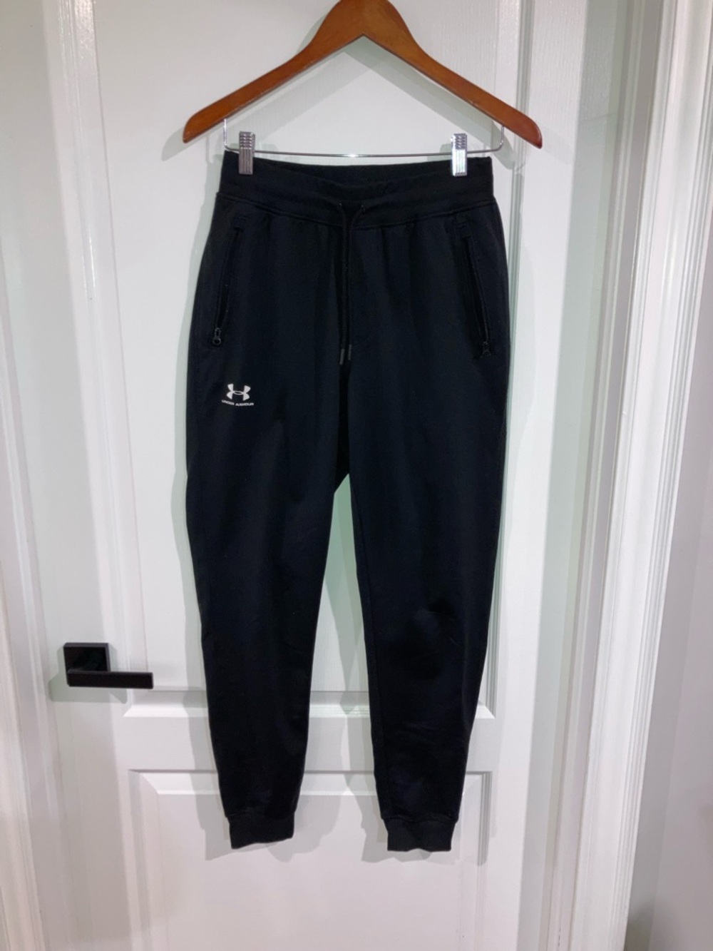 Under Armour Black High Waisted Joggers - size S
